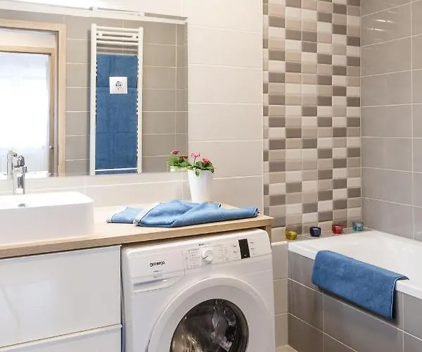 Crvn4 #freeparking Apartmán *