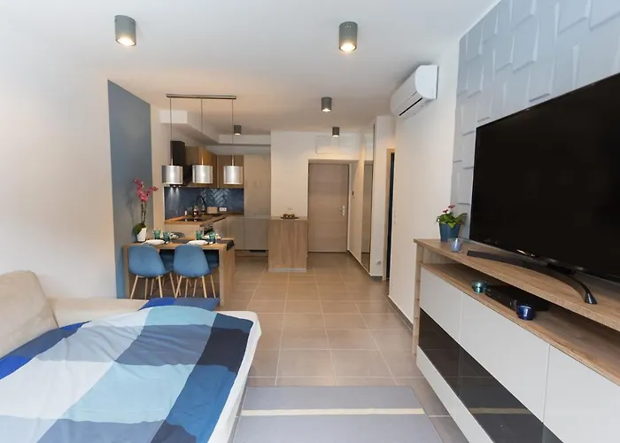 Crvn4 #freeparking Apartman